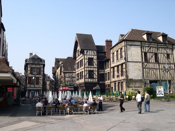  Place Alexandre Israel